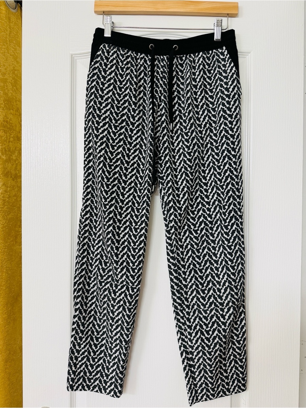 Armani Exchange • Black and White Geometric Striped Print Stretch Waist Joggers